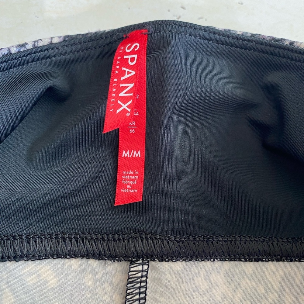 Spanx Faux Leather Leggings HighWaist Full Length Sz Medium Athletic Wear New - Picture 5 of 11